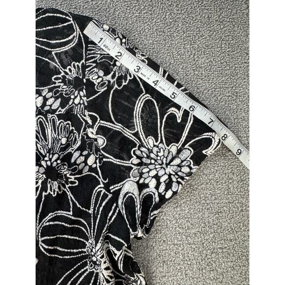 NWT Roz & Ali Dress Black White Embroidered Floral Mini Size Large - Picture 9 of 9